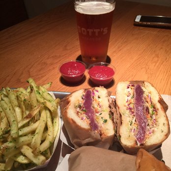 Gotts Roadside - Ahi Tuna and Garlic Fries - Burgers Near Me - Napa, California Gotts Roadside - Ahi Tuna and Garlic Fries - Burgers Near Me - Napa, California