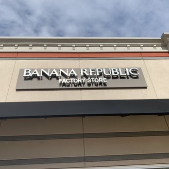 Tanger Outlets Columbus - Banana Republic - Outlet Stores Near Me - Sunbury, Ohio