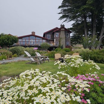 Harbor House Inn - Bed & Breakfast Near Me - Elk, California