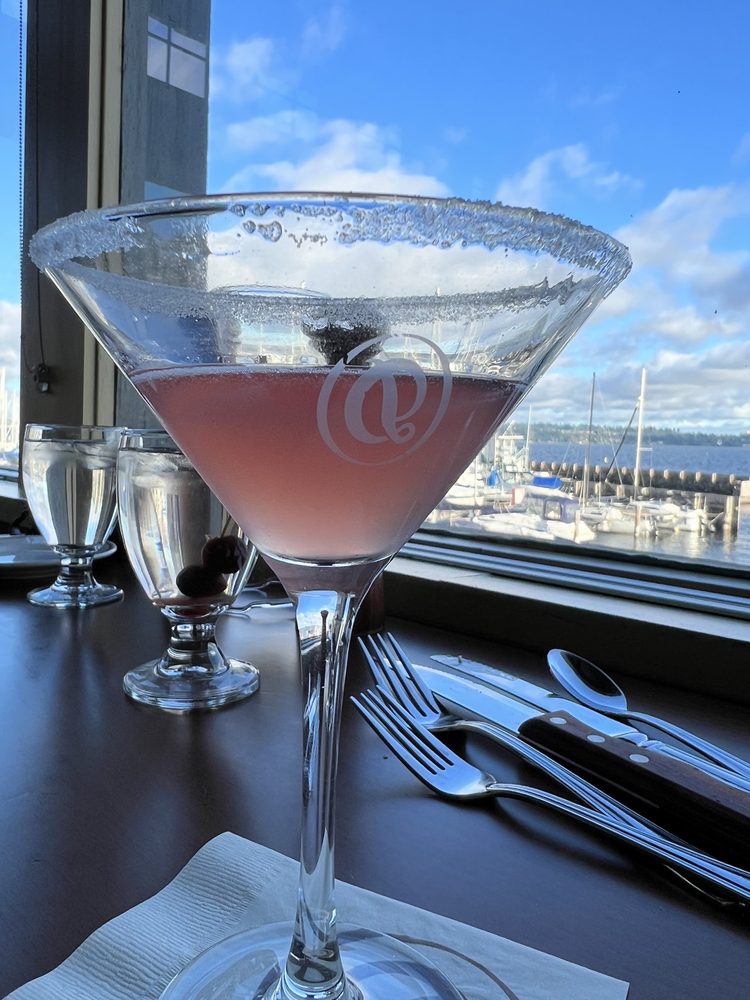 Daniel's Broiler - Leschi