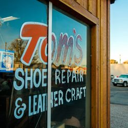 Tom's Shoe Repair