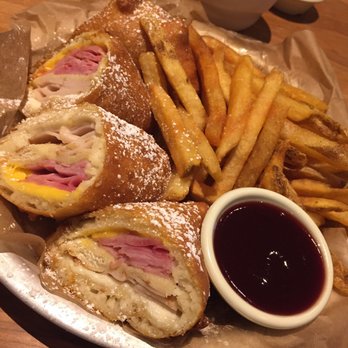 Cheddar's Scratch Kitchen - Monte cristo - American Near Me - Lutz, Florida