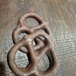 Colebrook Chocolate - Chocolate covered pretzels