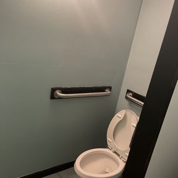 La Truffe Sauvage - The toilet doesn't even have a door for privacy. I can't imagine the kitchen passing the health test - French Near Me - Lake Charles, Louisiana La Truffe Sauvage - The toilet doesn't even have a door for privacy. I can't imagine the kitchen passing the health test - French Near Me - Lake Charles, Louisiana