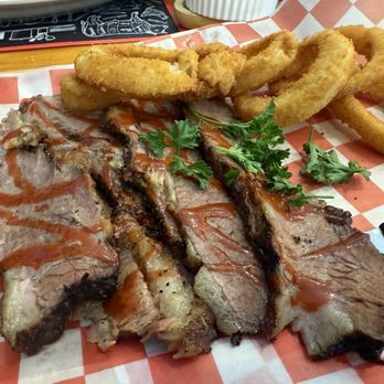 Sammy’s Smoke House - Smoked brisket and onion rings - Steakhouses Near Me - Bronx, New York Sammy’s Smoke House - Smoked brisket and onion rings - Steakhouses Near Me - Bronx, New York