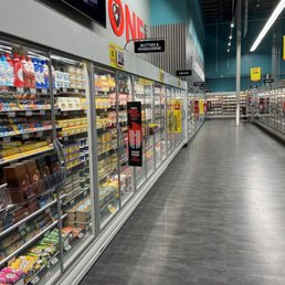 a grocery store aisle
