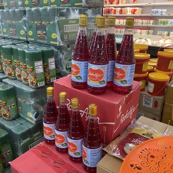 Desi Brothers - a variety of juices in a grocery store - International Grocery Near Me - Duluth, Georgia