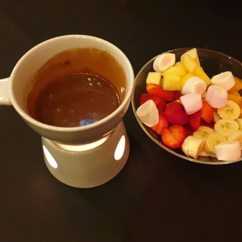 Basilea - Fondue de chocolate - Restaurants Near Me - Barcelona, B Basilea - Fondue de chocolate - Restaurants Near Me - Barcelona, B