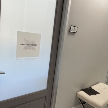 Salons D'Allon Suites - The Color Studio - Hair Salons Near Me - Houston, Texas Salons D'Allon Suites - The Color Studio - Hair Salons Near Me - Houston, Texas