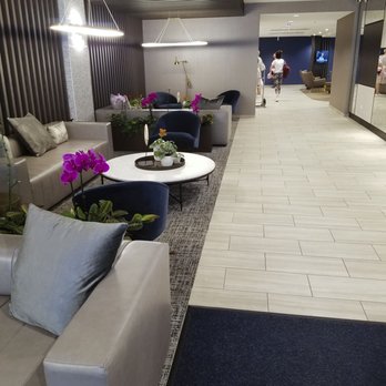SpringHill Suites by Marriott Chicago Chinatown - Lobby - Hotels Near Me - Chicago, Illinois