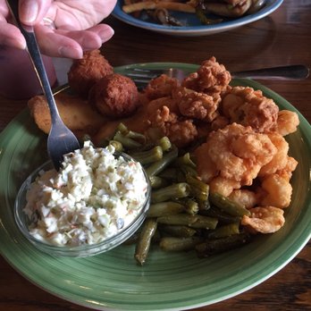 Olde Salty - Seafood dinner combo - Seafood Near Me - Carolina Beach, North Carolina Olde Salty - Seafood dinner combo - Seafood Near Me - Carolina Beach, North Carolina