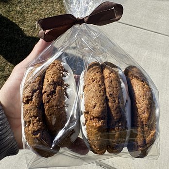 The Gingerbread Cottage - Bakeries Near Me - Draper, Utah