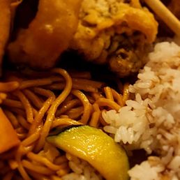 Vegetable tempura, white rice w/ soy sauce, Lo Mein noodles, &veggie egg rolls. Vegetable tempura, white rice w/ soy sauce, Lo Mein noodles, &veggie egg rolls.