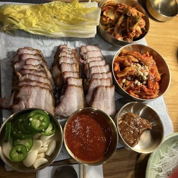 Anytime Kitchen Fort Lee - Sushi Bars Near Me - Fort Lee, New Jersey