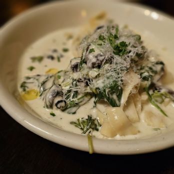 Vespaio Ristorante - Tagliatelle con funghi - Italian Near Me - Austin, Texas Vespaio Ristorante - Tagliatelle con funghi - Italian Near Me - Austin, Texas