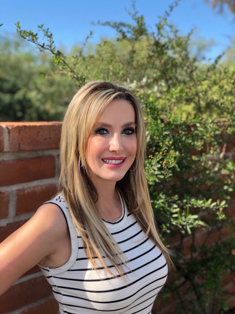 Michelle Metcalf RE/MAX Valley Properties Real Estate Agents 210