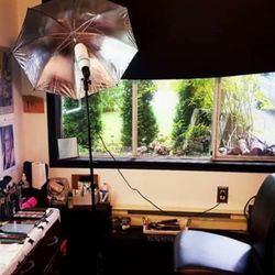 Yvonne Yule Make Up Artistry - Full studio