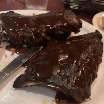 Great Escape Restaurant - Full Slab of Ribs with Sauce - New American Near Me - Schiller Park, Illinois