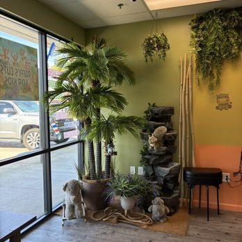 Raffi’s Cuts For Kids - Kids Hair Salons Near Me - Long Beach, California Raffi’s Cuts For Kids - Kids Hair Salons Near Me - Long Beach, California