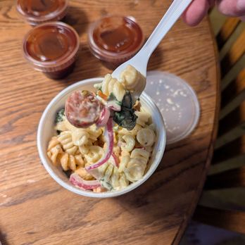 Off The Grill by Chef Q - Pasta salad - Barbeque Near Me - Hixson, Tennessee