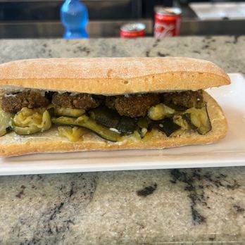 Lo Spazio Panino - Panino con falafel, zucchine e maionese molto buono. - Sandwiches Near Me - Bologna, BO Lo Spazio Panino - Panino con falafel, zucchine e maionese molto buono. - Sandwiches Near Me - Bologna, BO