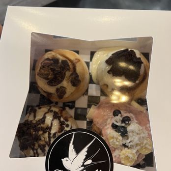 Cinnaholic - Bakeries Near Me - Arlington, Texas
