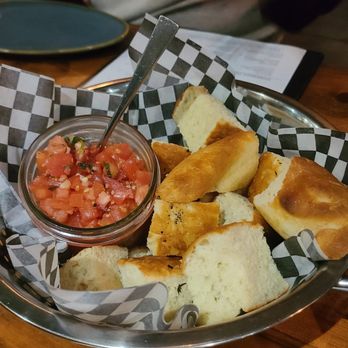 Brick N Fire Restaurant & Bar - Homemade bread & bruschetta - Gastropubs Near Me - Bradford, Ontario
