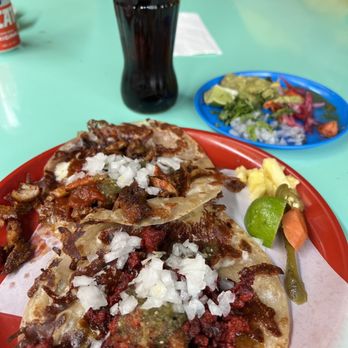 Tacos El Ultimo Baile - Pastor and chorizo Vampiros tacos - Tacos Near Me - Oakland, California Tacos El Ultimo Baile - Pastor and chorizo Vampiros tacos - Tacos Near Me - Oakland, California