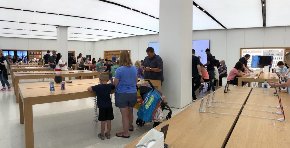 APPLE STORE WEST COUNTY 27 Photos & 113 Reviews Computers 131