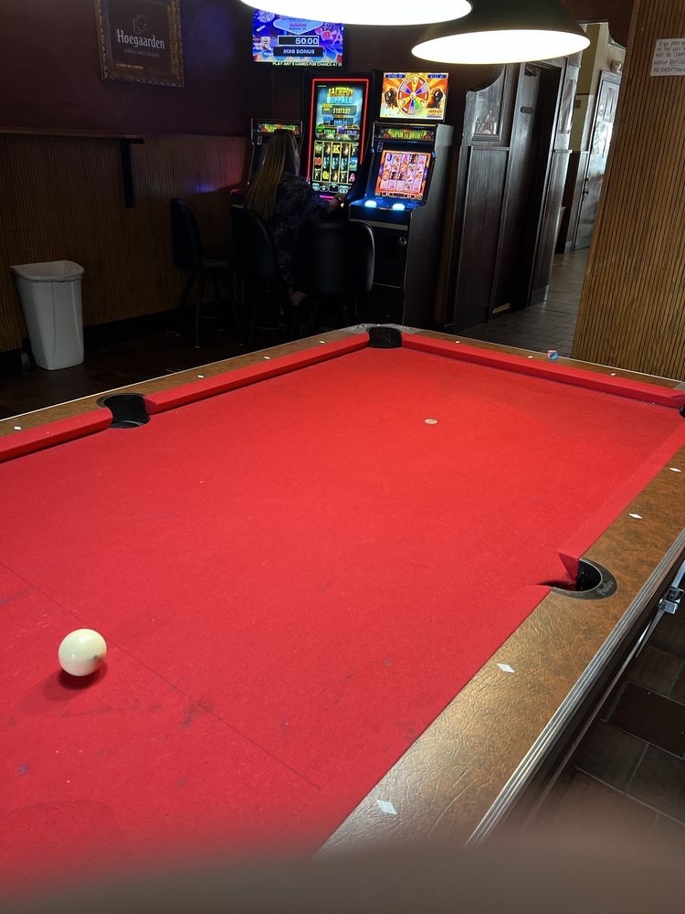 Social spots from Oblio's Lounge