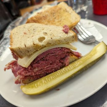 Shapiro's Delicatessen - Corned beef - Delis Near Me - Indianapolis, Indiana Shapiro's Delicatessen - Corned beef - Delis Near Me - Indianapolis, Indiana