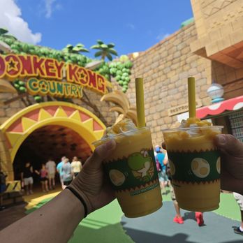 Yoshi Snack island - Amusement Parks Near Me - Orlando, Florida