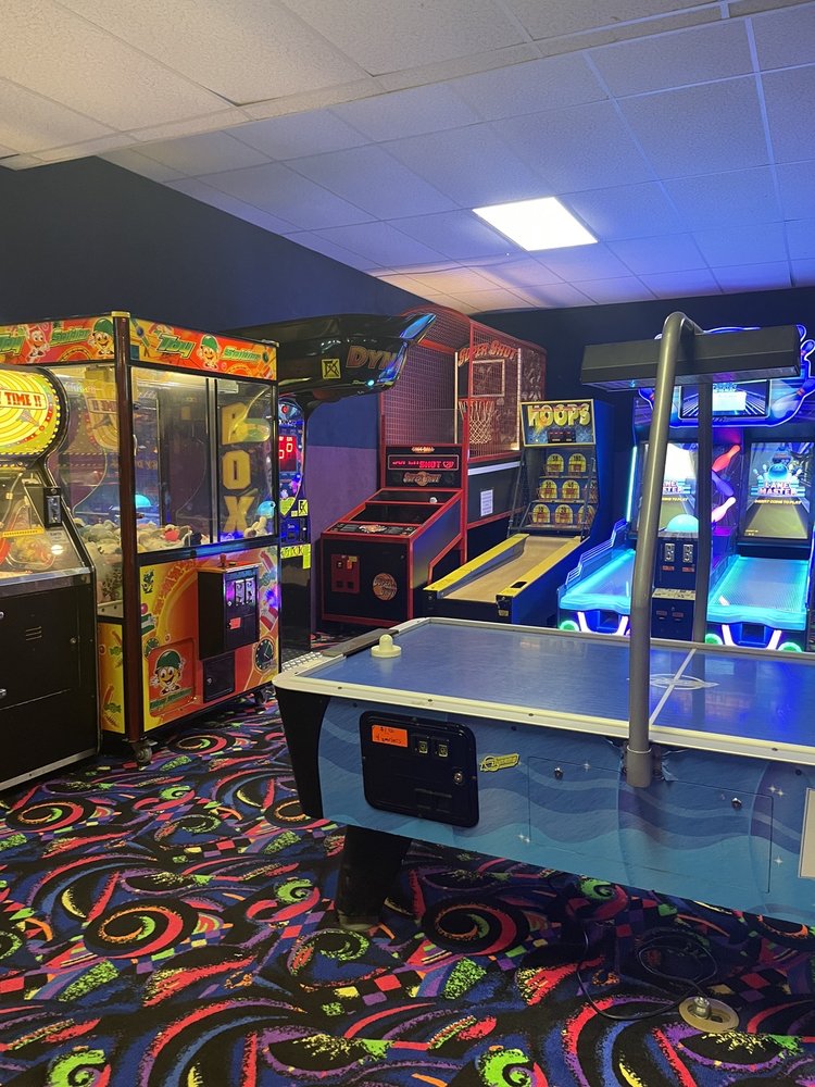 RAMBO’S SKATELAND with photos Updated August 2024 10 Photos 531 Saraland Blvd S, Saraland
