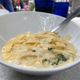 Fettuccine Alfredo.... Yum