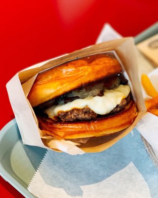 Vaka Burger by null