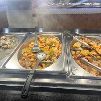 City Buffet - Shell fish station- steamed clams, Cajun seafood melody - Buffets Near Me - Casselberry, Florida