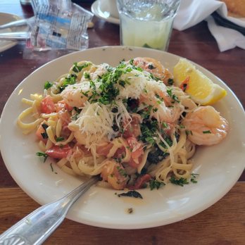 Brophy Bros - Seafood pasta w. shrimp & scallops - Seafood Near Me - Santa Barbara, California