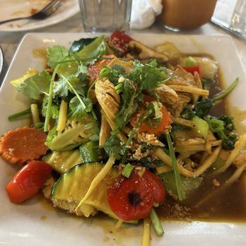 Araya's Place - Carrots, zucchini, peppers, broccoli, this dish is considered a stir fry - Thai Near Me - Bellevue, Washington