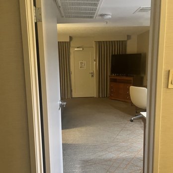 Embassy Suites by Hilton El Paso - Hotels Near Me - El Paso, Texas Embassy Suites by Hilton El Paso - Hotels Near Me - El Paso, Texas