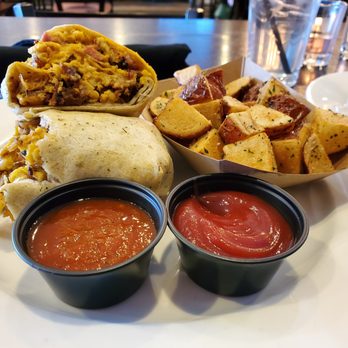 Smoke Brewing Company - 4 Pigs Breakfast Burrito - Bars Near Me - Lee's Summit, Missouri Smoke Brewing Company - 4 Pigs Breakfast Burrito - Bars Near Me - Lee's Summit, Missouri