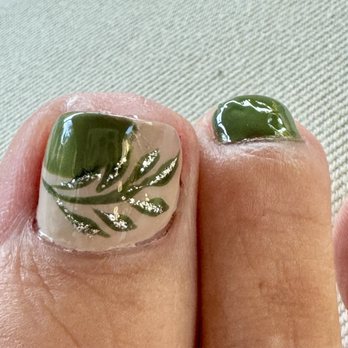Pro Nail Spa - Gel mani, design by Tracy. - Nail Salons Near Me - Chula Vista, California