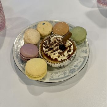 The Bubbly Tart - Desserts Near Me - Omaha, Nebraska The Bubbly Tart - Desserts Near Me - Omaha, Nebraska