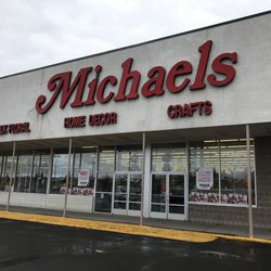 Michaels - Front Entrance