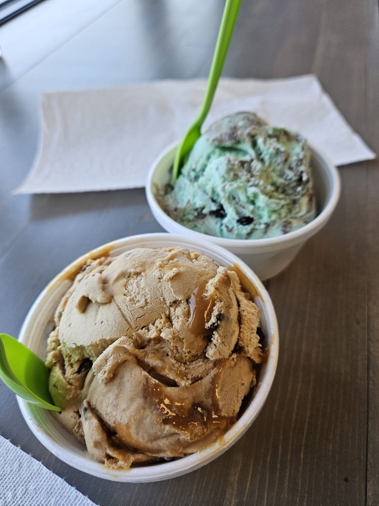 SAYLOR SCOOP SODA & SWEETS Updated October 2024 13 Photos 5548 NW