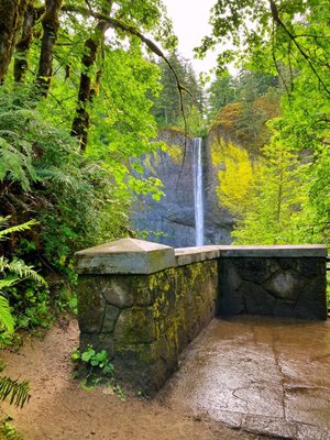 Latourell Falls by null