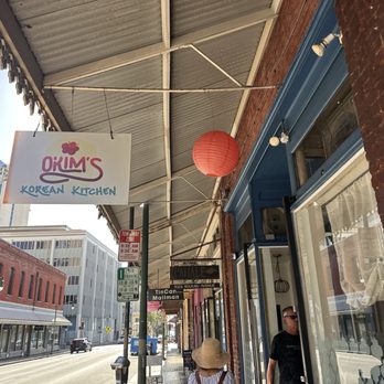 O'Kims - Front entrance on Nuuanu - Korean Near Me - Honolulu, Hawaii