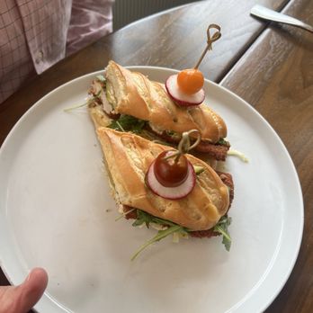 Henry's Palm Beach - Chicken sandwich my husband loves boring food so he always orders this! - Bars Near Me - Palm Beach, Florida Henry's Palm Beach - Chicken sandwich my husband loves boring food so he always orders this! - Bars Near Me - Palm Beach, Florida