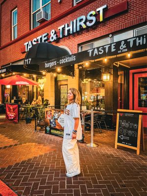 Taste & Thirst by null