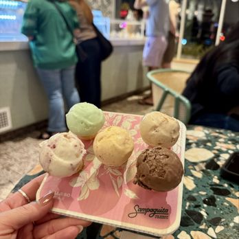 Sampaguita - mini flight - Ice Cream & Frozen Yogurt Near Me - Orlando, Florida Sampaguita - mini flight - Ice Cream & Frozen Yogurt Near Me - Orlando, Florida