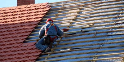Slide of A Guaranteed Roof & Guttering